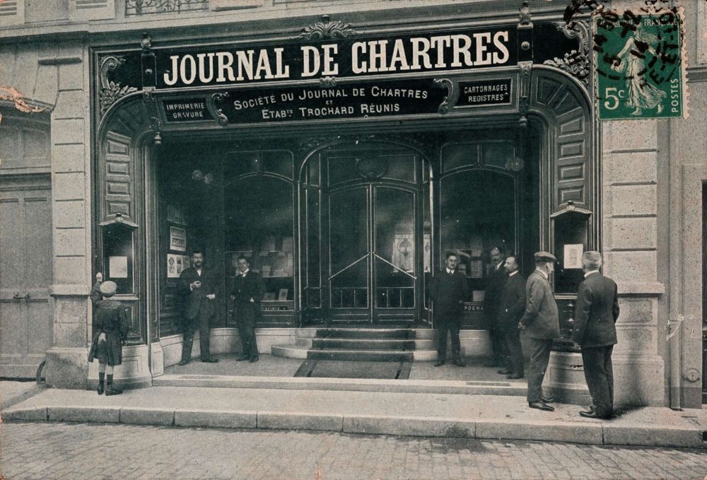 Façade des bureaux du Journal de Chartres